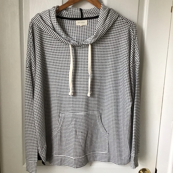 MELLODAY Tops - MELLODAY: Black and white hooded pull over top size L